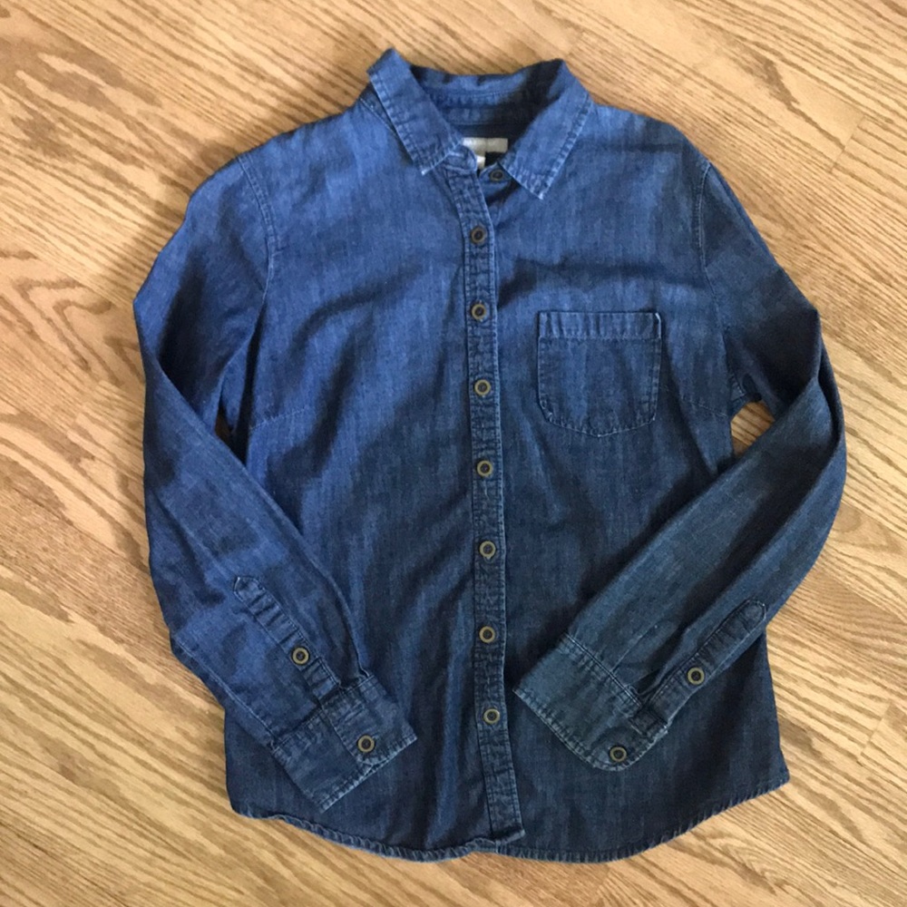 Banana Republic chambray shirt